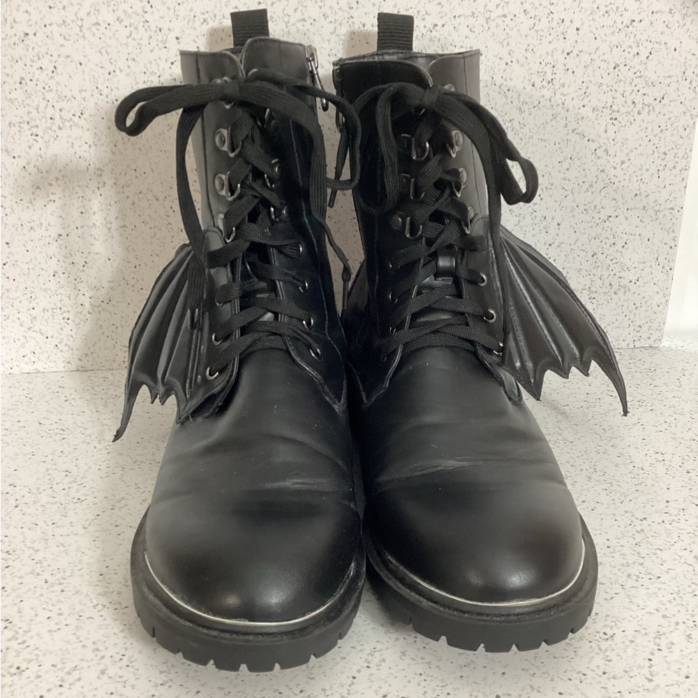 Black combat boots with batwings so 12  NWT
